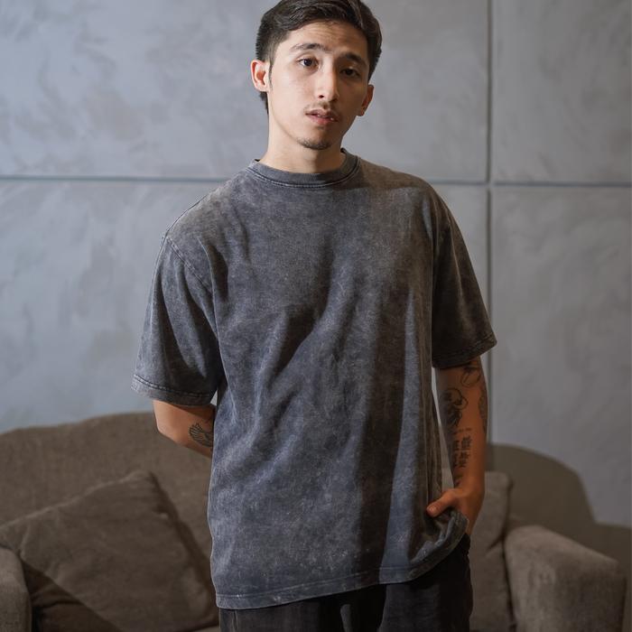 OXEDA Kaos Oversize Pria Graphic Tee Cotton Premium – T Shirt Pria Unisex Sablon Belakang Casual Streetwear - Black Snow - Gambar 4